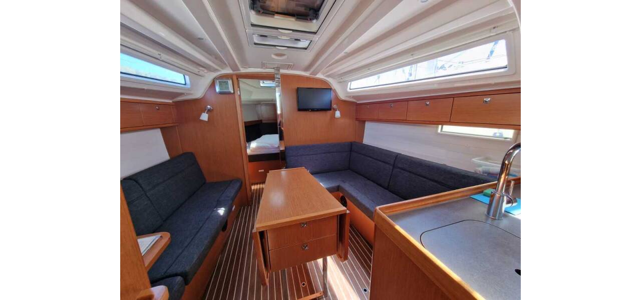 Bavaria Cruiser 37 Polo