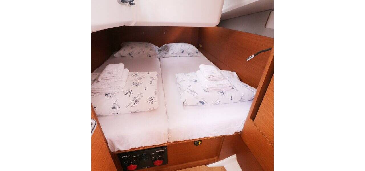 Sun Odyssey 440 Habibi